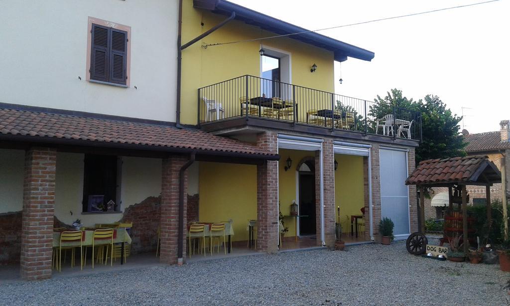 Agriturismo Il Vecchio Portico Francavilla Bisio Luaran gambar