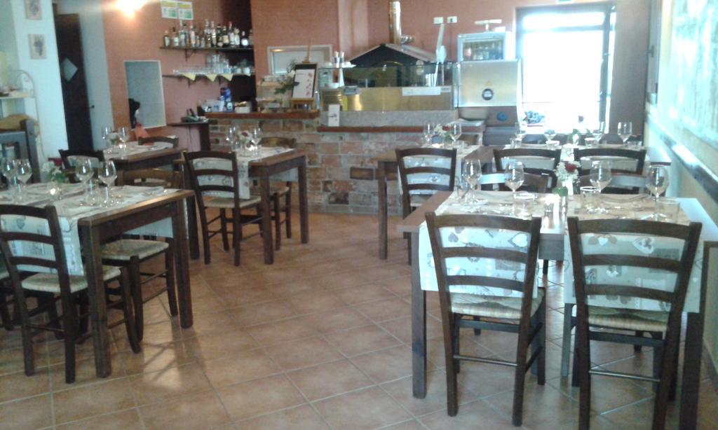 Agriturismo Il Vecchio Portico Francavilla Bisio Luaran gambar