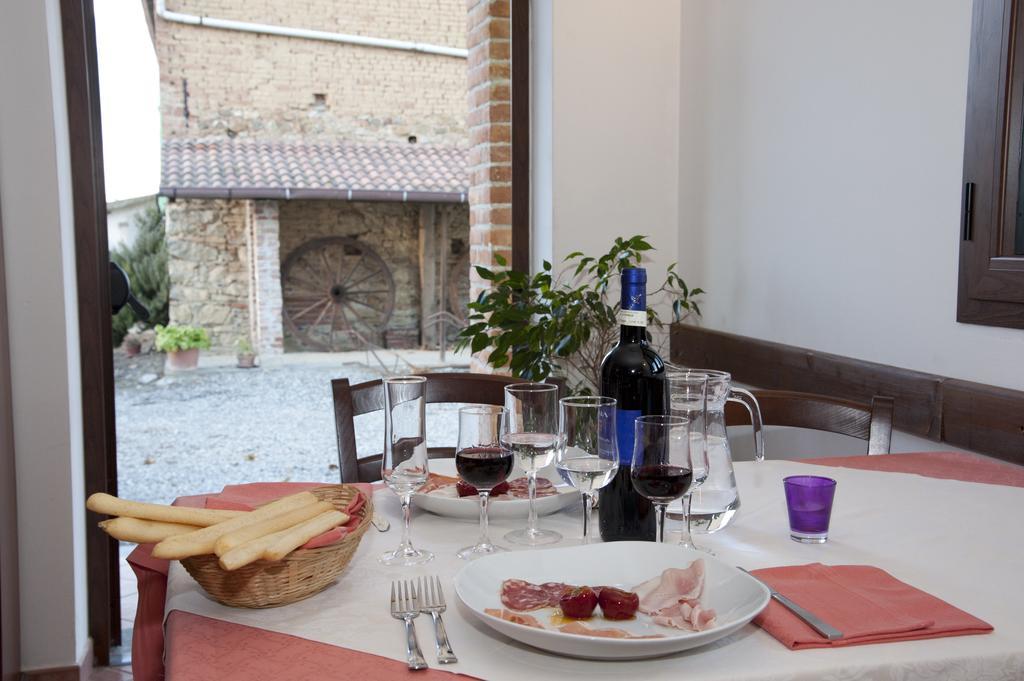 Agriturismo Il Vecchio Portico Francavilla Bisio Luaran gambar