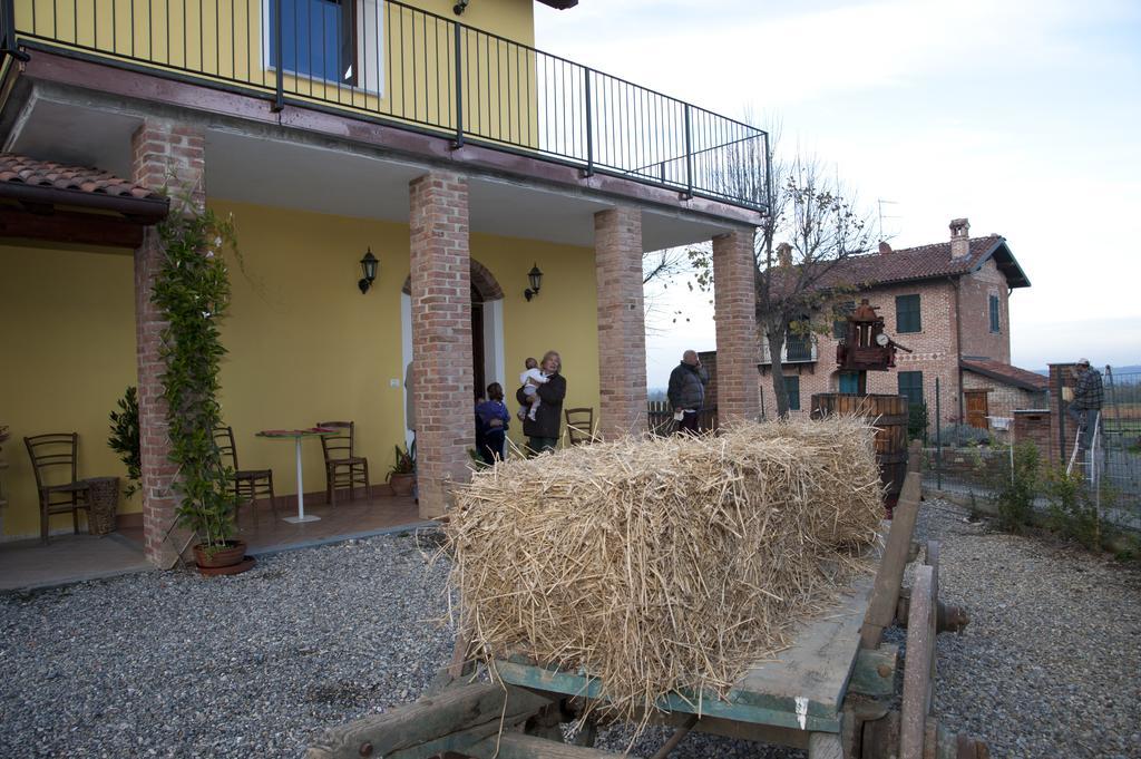 Agriturismo Il Vecchio Portico Francavilla Bisio Luaran gambar